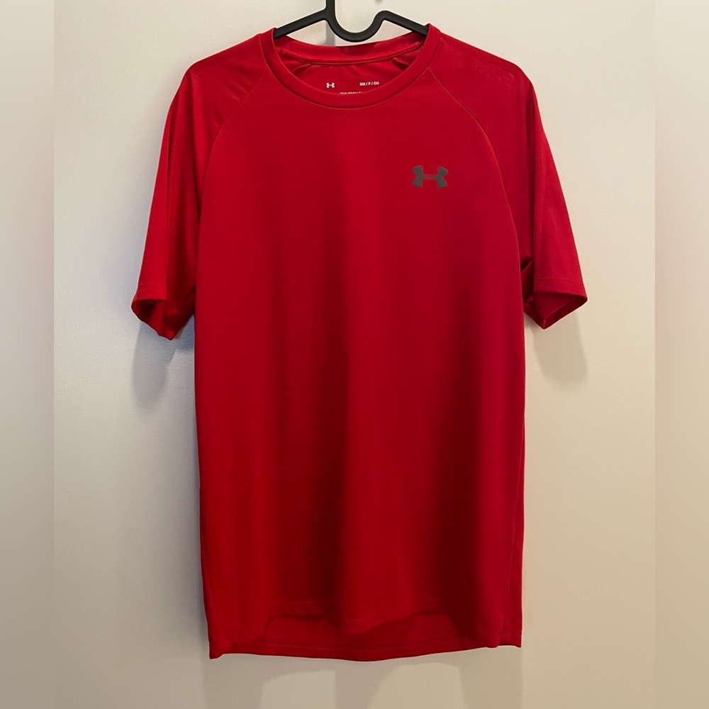 Under Armour Men's Small Bold Red Tee